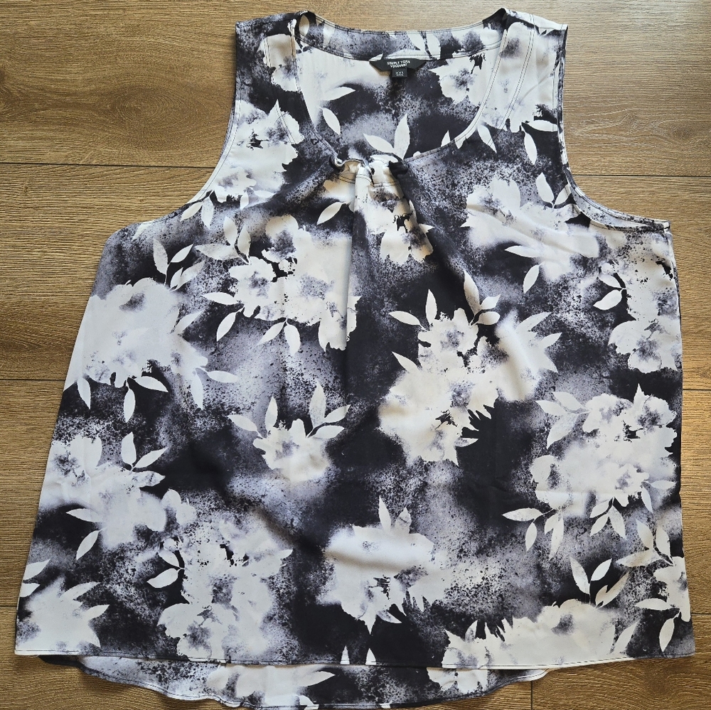 Simply Vera Vera Wang Floral Sleeveless Shirred Shell Top XXL Black White Tank - Picture 2 of 9